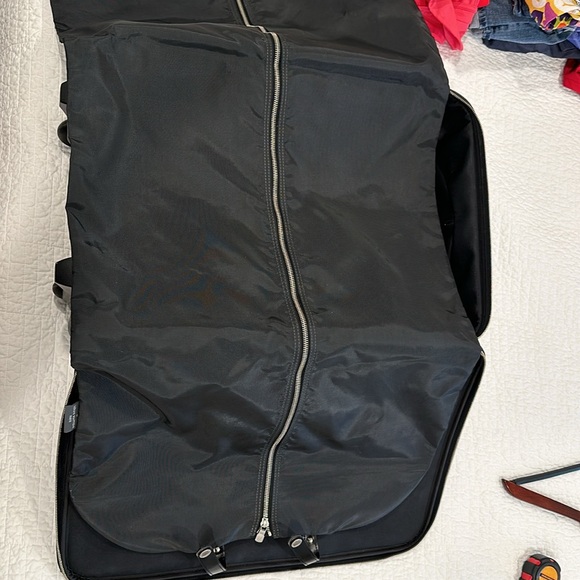 Louis Vuitton Carry On Suitcase - Picture 9 of 16